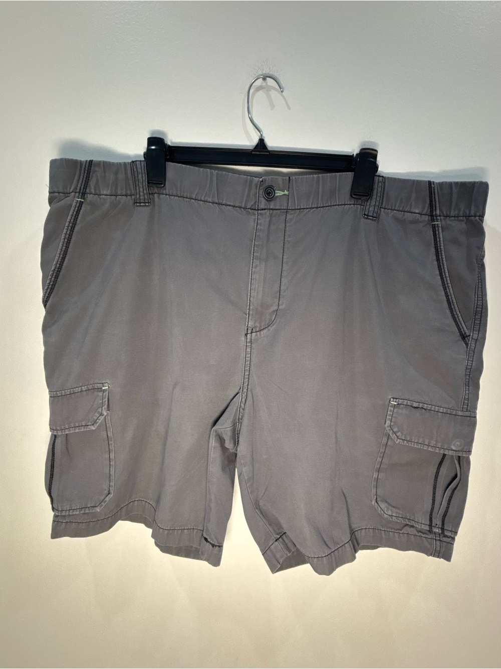 Tommy Bahama Relax Utility Cargo Shorts Men’s XL Gray Elastic Waist Drawstring